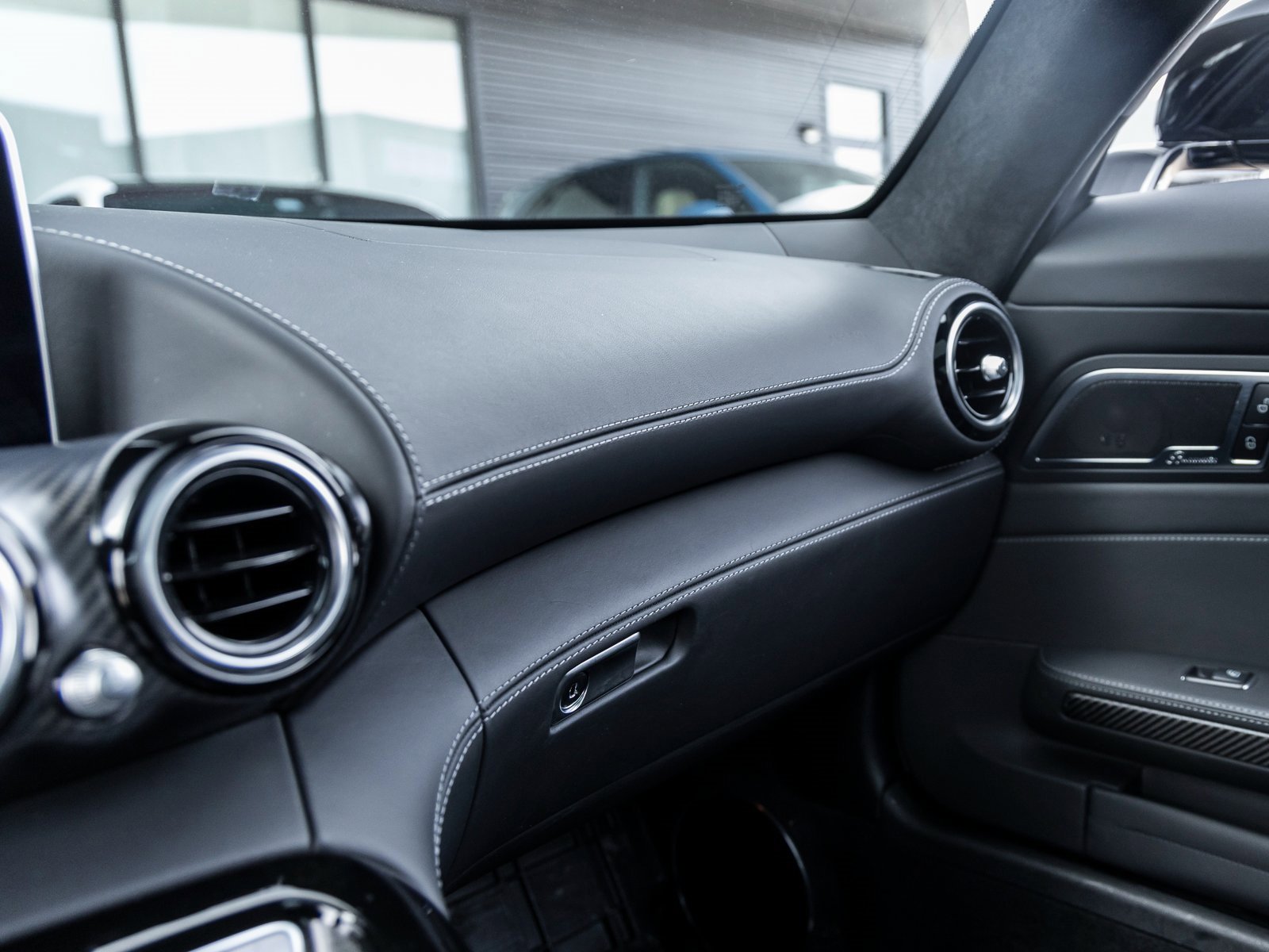 0bca6e036aee4e6c98d57cdc7715dccc