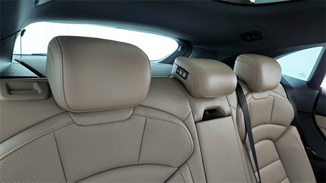 29d2939644894a23afb1c4566f427475