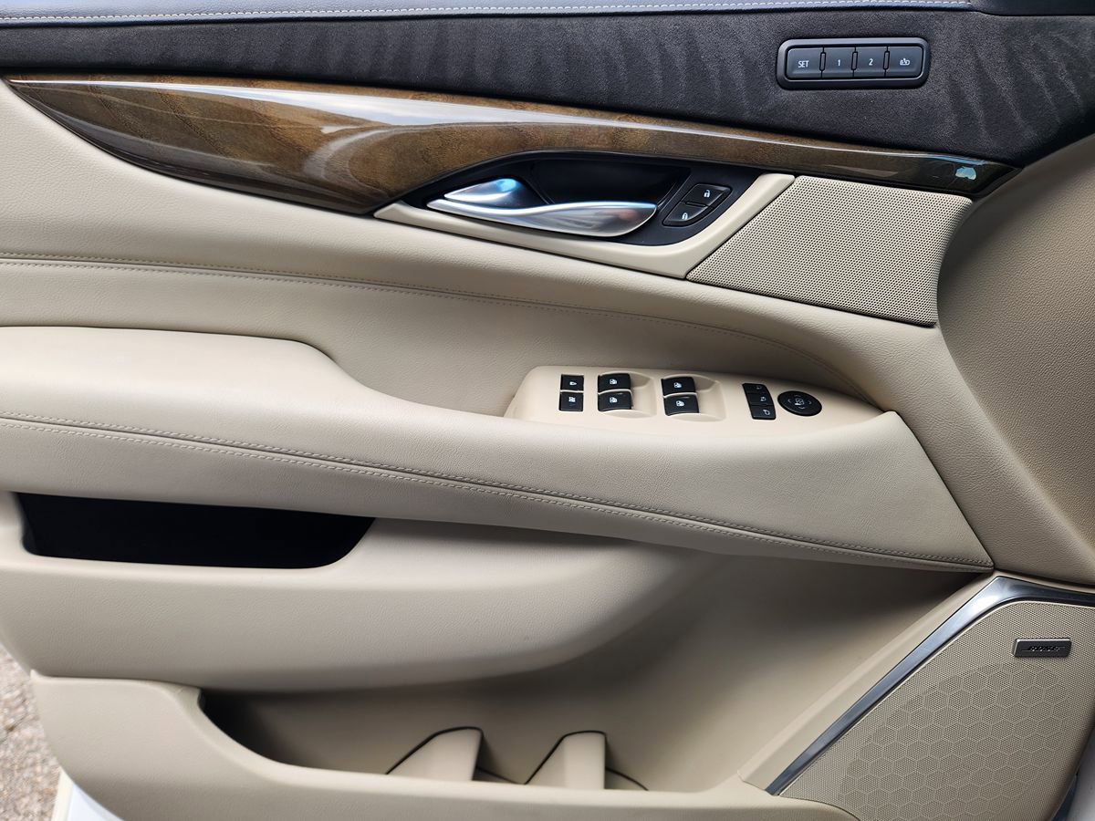 dee7353c9e6e4757908dbd10f63c0c38